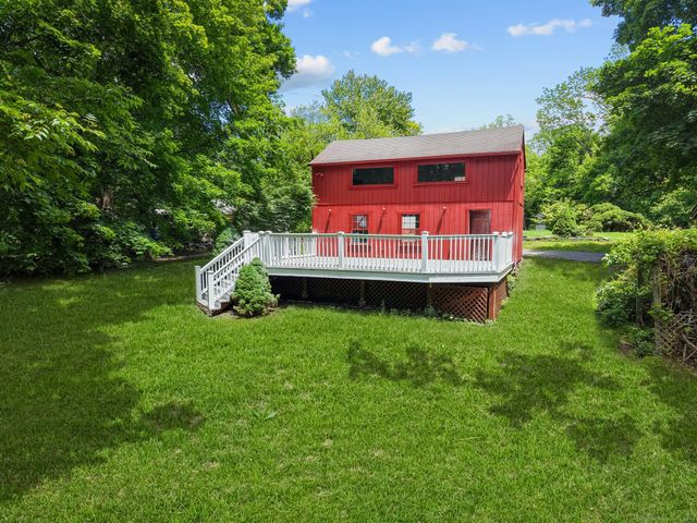 2921 Nichols Avenue, Trumbull, CT 06611