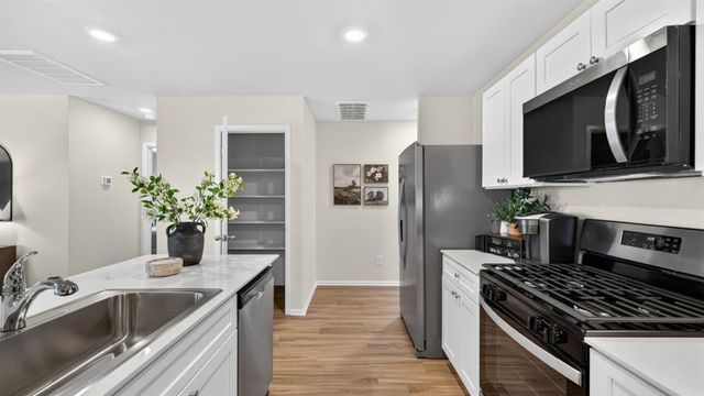 11516 SW 38th Street, Mustang, OK 73064