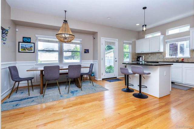 3280 Royal Avenue, Berkley, MI 48072