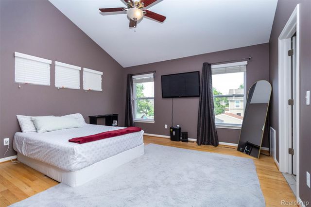 3280 Royal Avenue, Berkley, MI 48072
