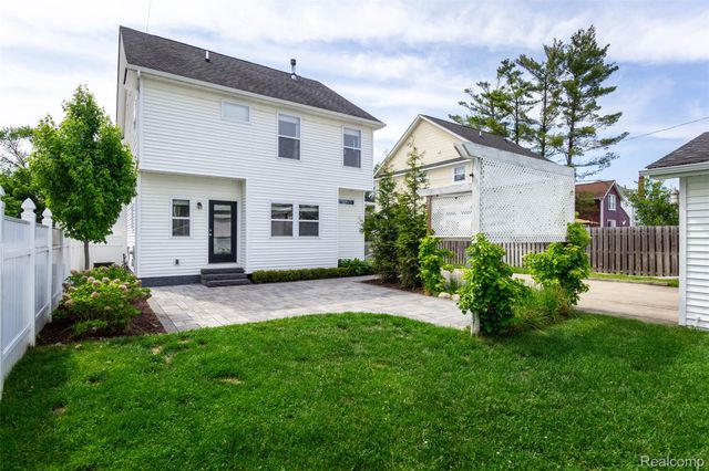 3280 Royal Avenue, Berkley, MI 48072