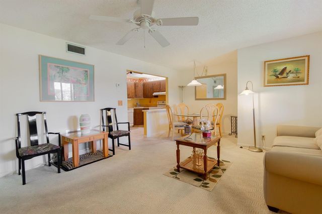 318 Pine Ridge Circle C-2, Greenacres, FL 33463