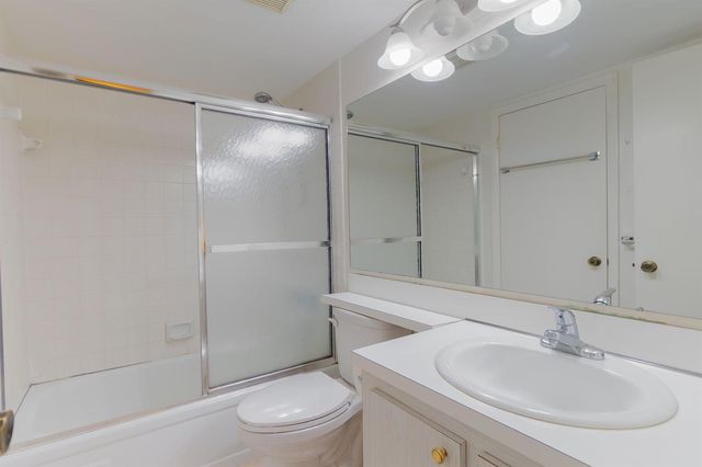 318 Pine Ridge Circle C-2, Greenacres, FL 33463