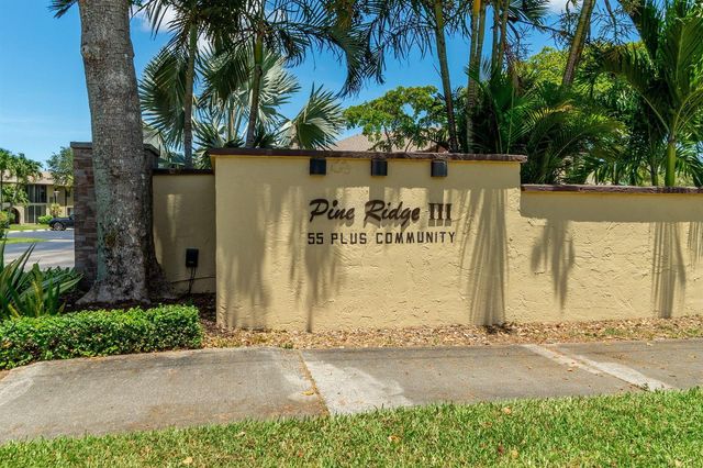 318 Pine Ridge Circle C-2, Greenacres, FL 33463