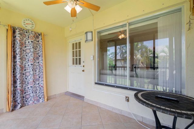 318 Pine Ridge Circle C-2, Greenacres, FL 33463