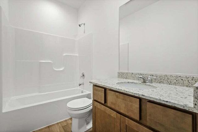 6641 E 103rd Avenue, Crown Point, IN 46307