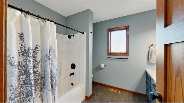 15158 241st Avenue, Preston, MN 55965