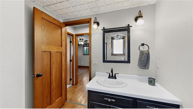 15158 241st Avenue, Preston, MN 55965