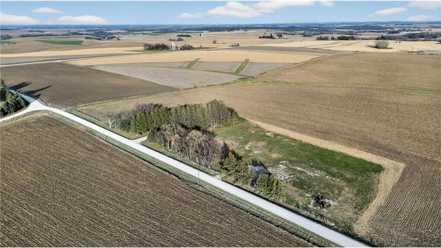 15158 241st Avenue, Preston, MN 55965