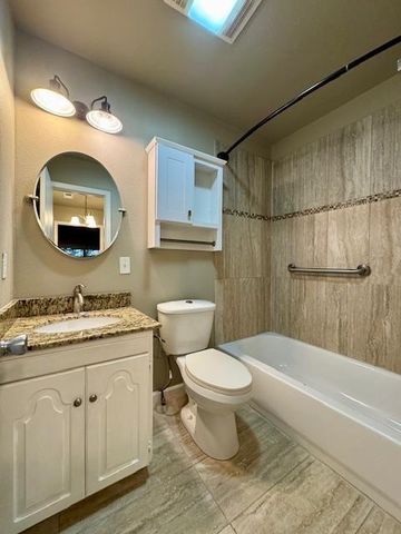 15 Nantucket Drive, Bella Vista, AR 72715