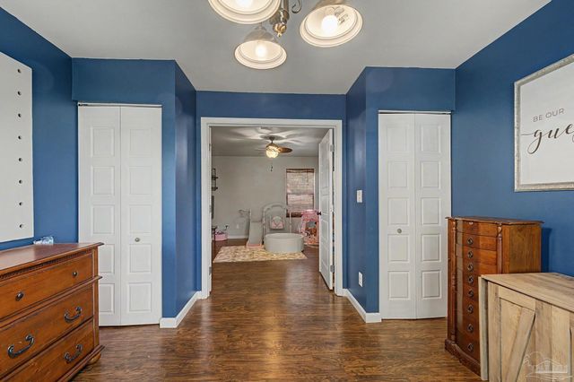 2841 Winners Cir Dr, Navarre, FL 32566