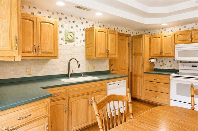 1561 Granger Road, Medina, OH 44256