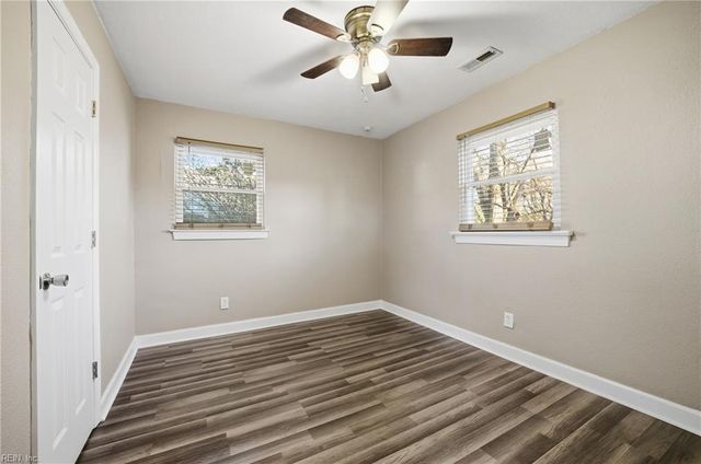 507 Eisenhower CIR, Portsmouth, VA 23701