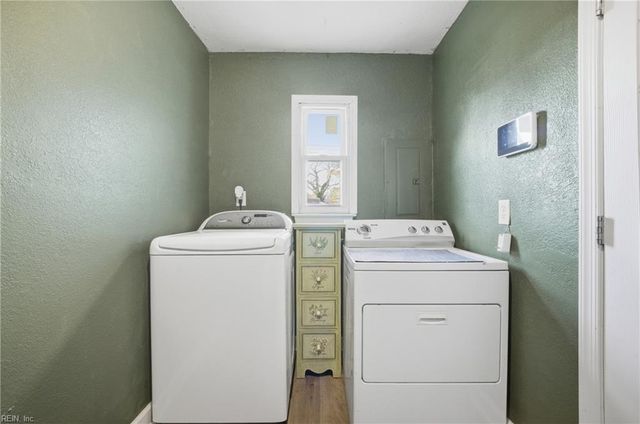 507 Eisenhower CIR, Portsmouth, VA 23701