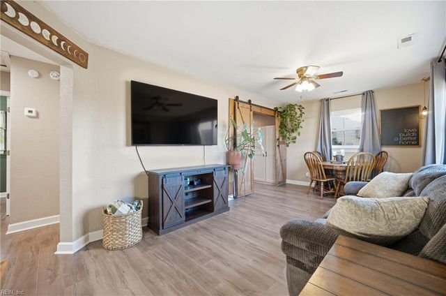 507 Eisenhower CIR, Portsmouth, VA 23701