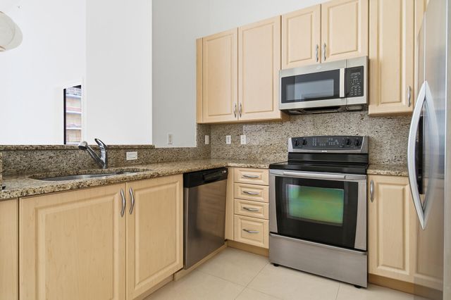 701 S Olive Avenue 304, West Palm Beach, FL 33401