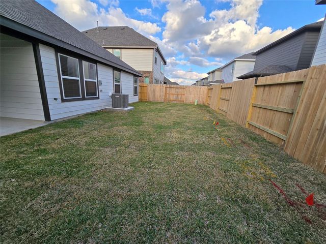 2215 Villa Bella Lane, Friendswood, TX 77546