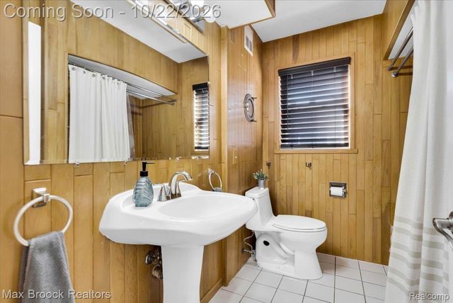 22461 Revere Street, St. Clair Shores, MI 48080