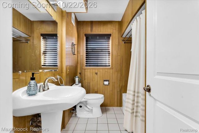 22461 Revere Street, St. Clair Shores, MI 48080