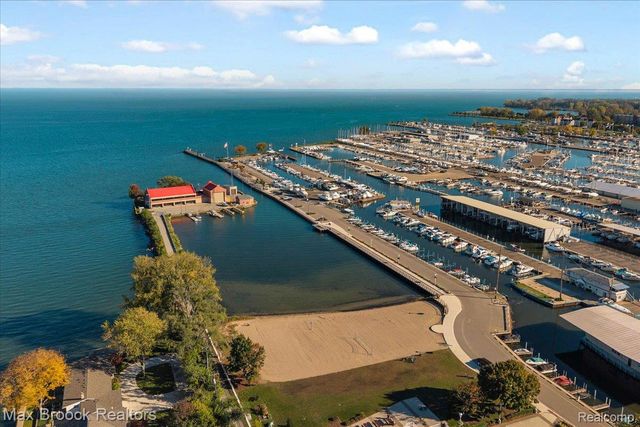 22461 Revere Street, St. Clair Shores, MI 48080