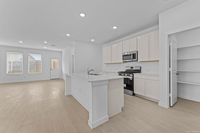 2323 Fort Davis Pass, Marion, TX 78124