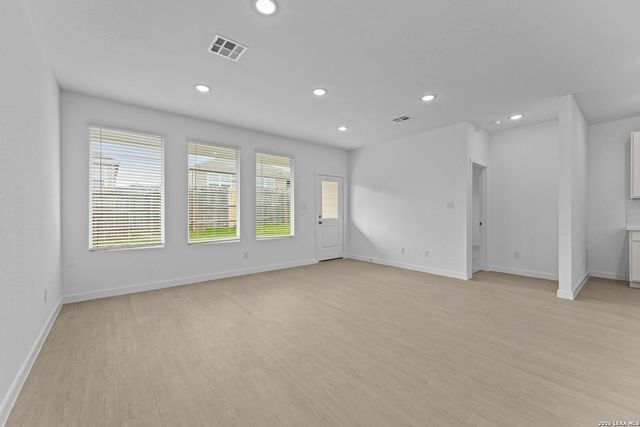 2323 Fort Davis Pass, Marion, TX 78124