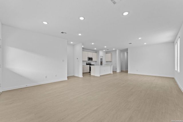 2323 Fort Davis Pass, Marion, TX 78124