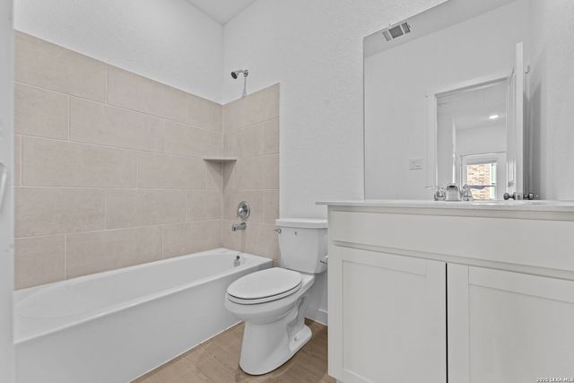 2323 Fort Davis Pass, Marion, TX 78124