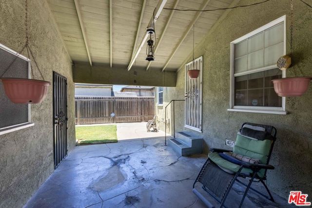 1220 E Palmer Street, Compton, CA 90221