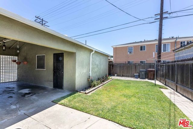 1220 E Palmer Street, Compton, CA 90221