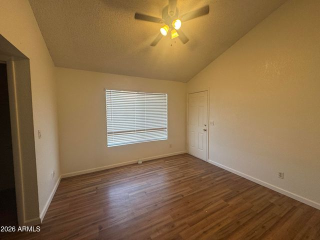 4828 W Orangewood Avenue Apt 124, Glendale, AZ 85301