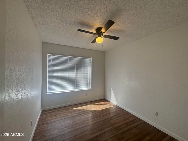 4828 W Orangewood Avenue Apt 124, Glendale, AZ 85301