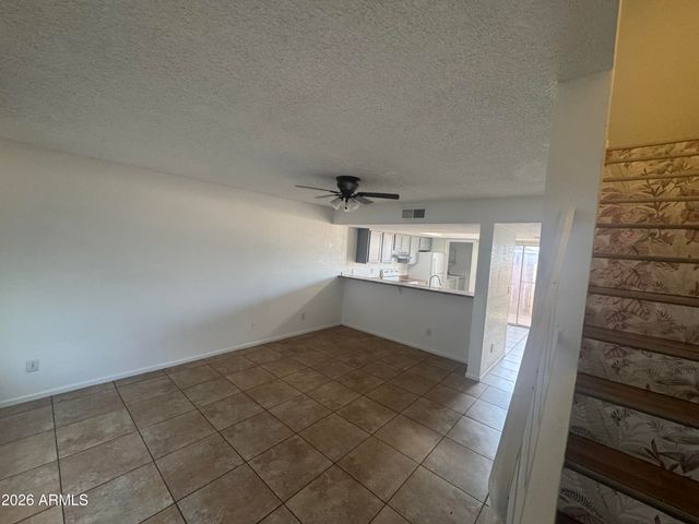 4828 W Orangewood Avenue Apt 124, Glendale, AZ 85301