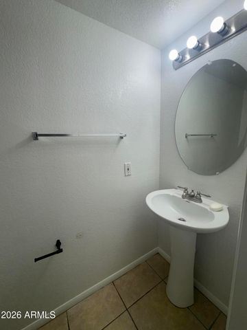 4828 W Orangewood Avenue Apt 124, Glendale, AZ 85301