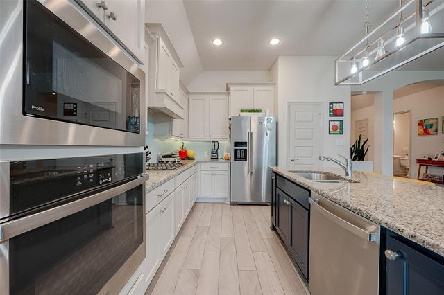 6610 Redwing Court, Katy, TX 77493