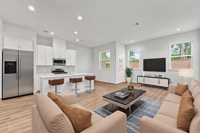 2106 Dewalt Street A, Houston, TX 77088