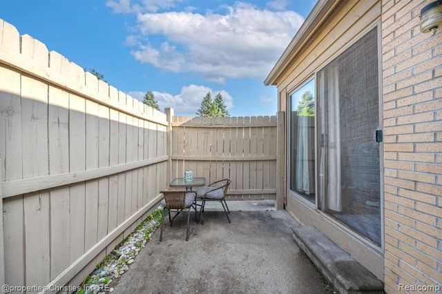 3112 Hidden Trail, Waterford, MI 48328