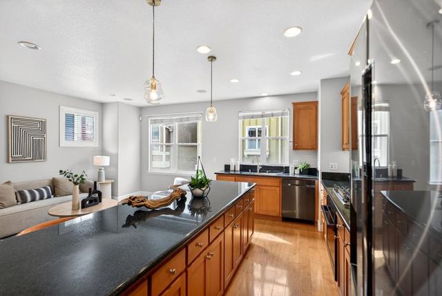 11512 Murano Circle, Cupertino, CA 95014