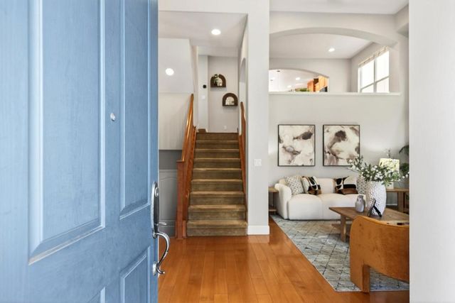 11512 Murano Circle, Cupertino, CA 95014