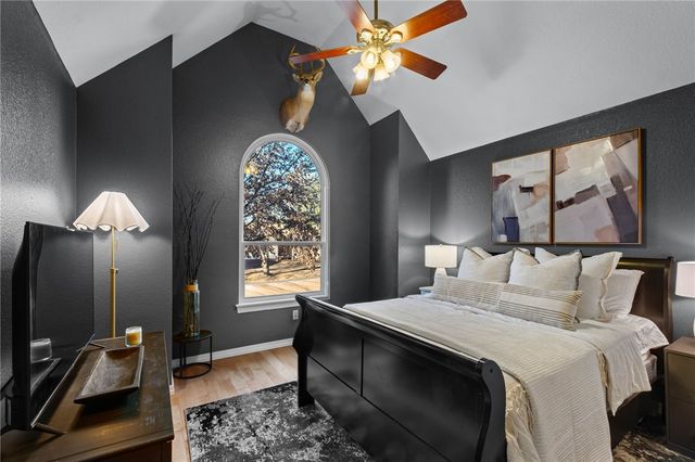 2784 N Raintree Drive, Fayetteville, AR 72703