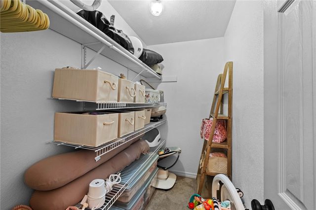 2784 N Raintree Drive, Fayetteville, AR 72703