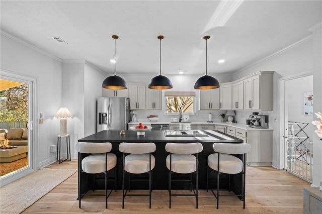 2784 N Raintree Drive, Fayetteville, AR 72703