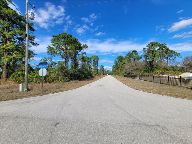 236 PINOLA AVENUE S, Lehigh Acres, FL 33974