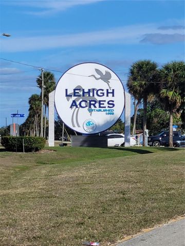 236 PINOLA AVENUE S, Lehigh Acres, FL 33974