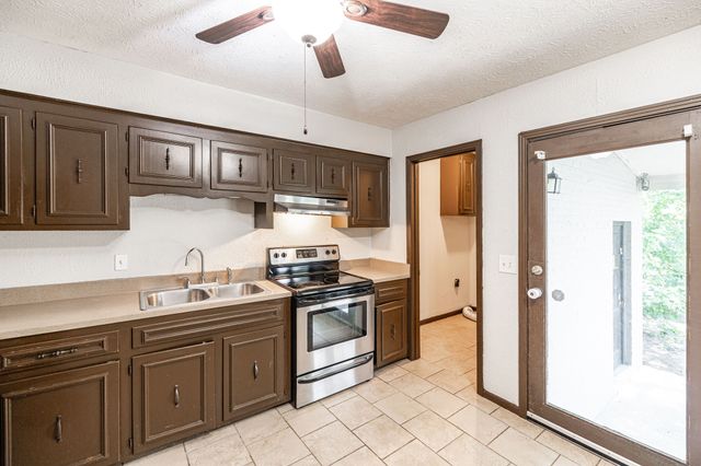 127 Susan Dr, Hendersonville, TN 37075