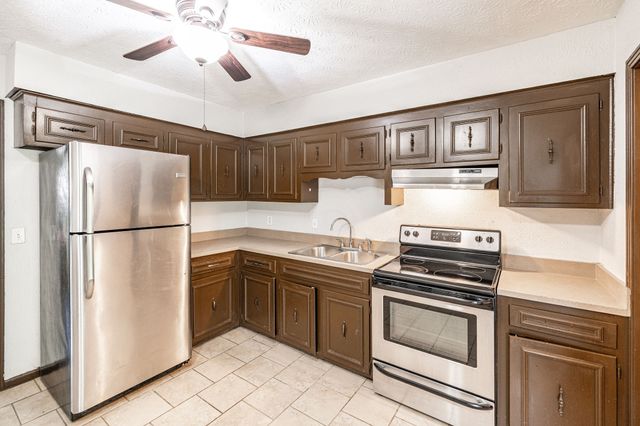 127 Susan Dr, Hendersonville, TN 37075