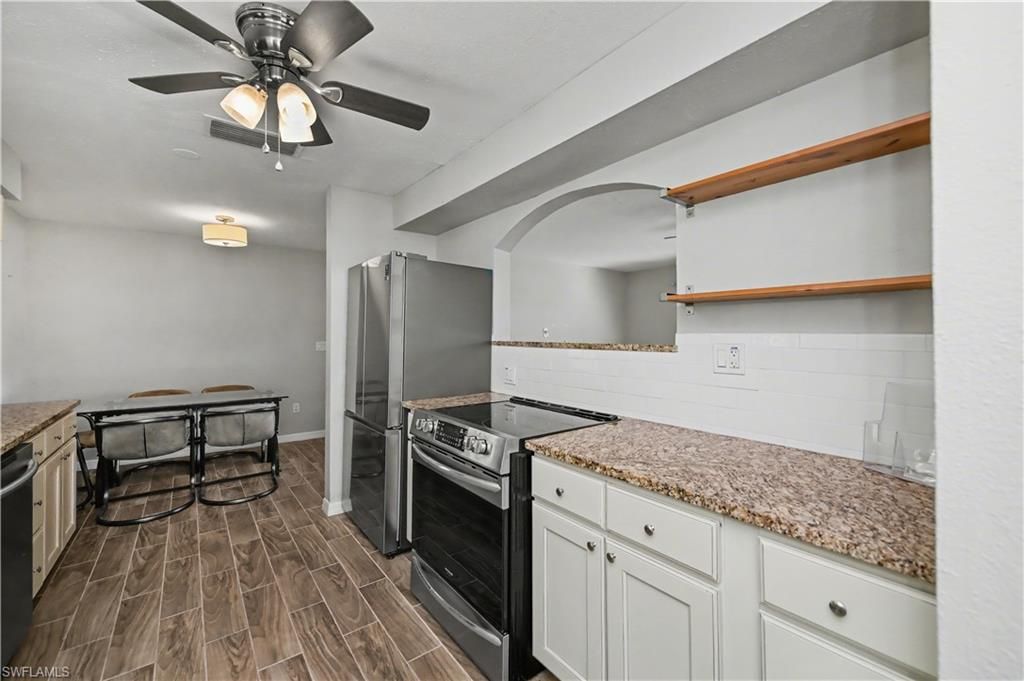 Image 8 of property listing at 4968 Vincennes ST, Cape Coral, FL 33904