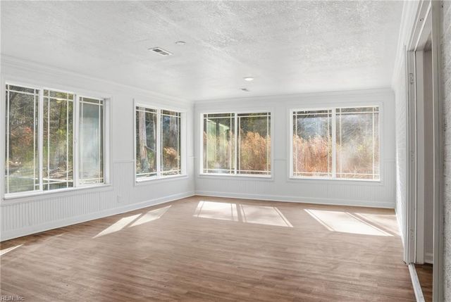 3104 Nansemond PW, Suffolk, VA 23434