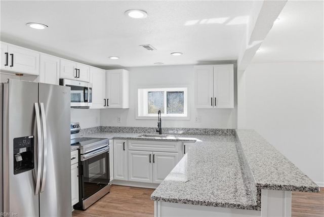 3104 Nansemond PW, Suffolk, VA 23434