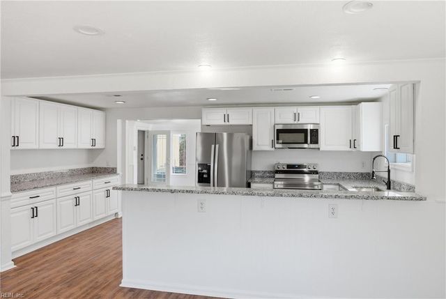 3104 Nansemond PW, Suffolk, VA 23434